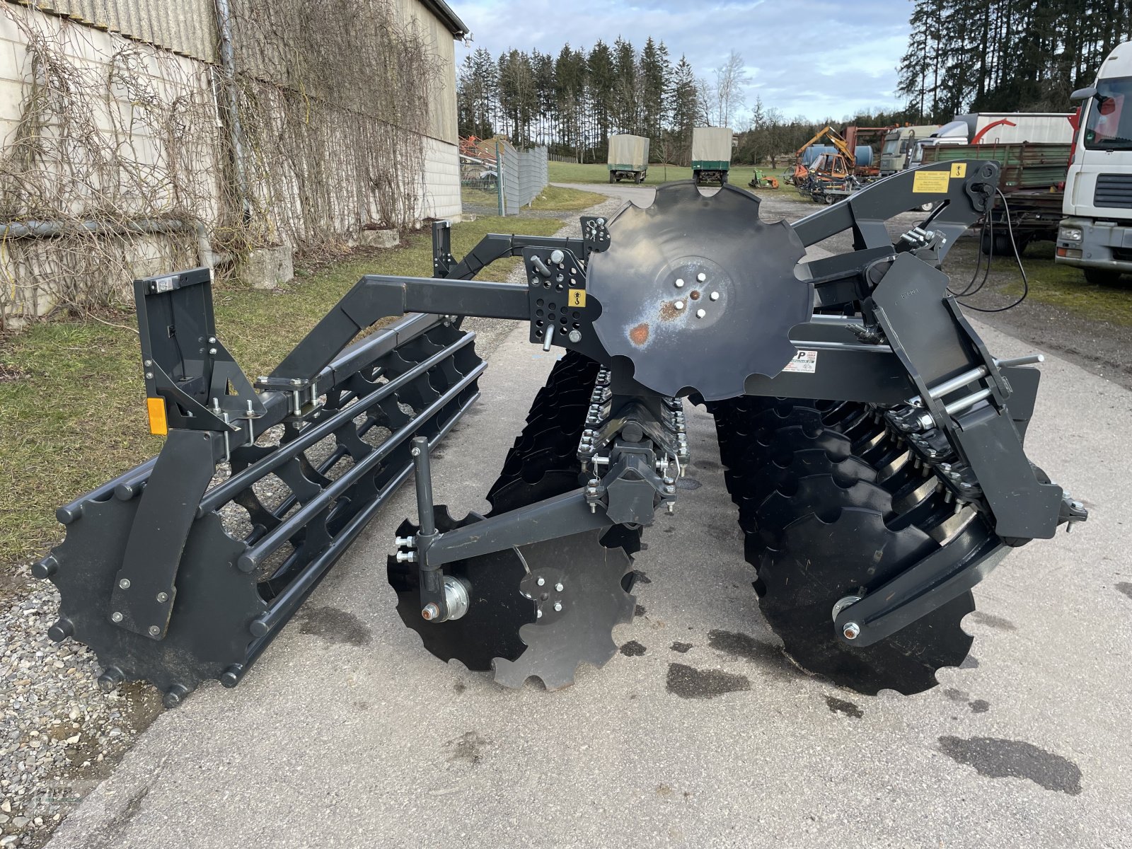 Scheibenegge Türe ait Agroland THV300R Scheibenegge, Neumaschine içinde Sauldorf (resim 4)