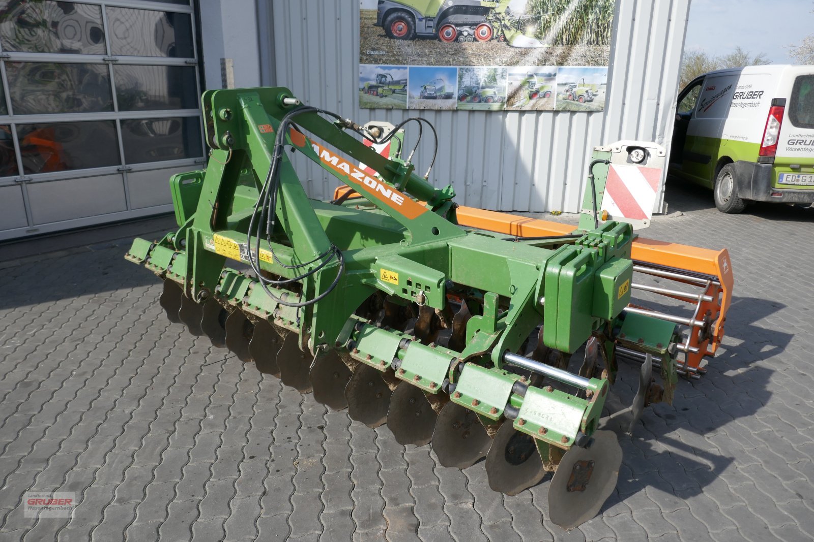 Scheibenegge des Typs Amazone Catros + 3001, Gebrauchtmaschine in Dorfen (Bild 1)