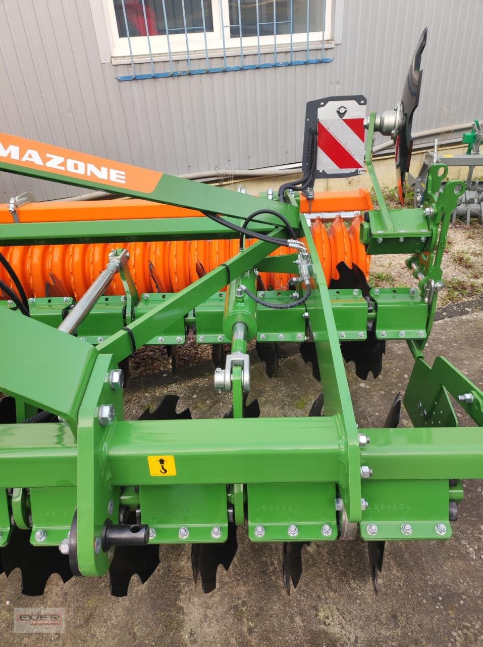 Scheibenegge Türe ait Amazone Catros XL 3003, Neumaschine içinde Luizhausen-Lonsee (resim 7)