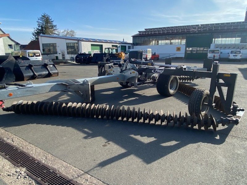 Scheibenegge des Typs Fliegl KSE 680, Neumaschine in Döllstädt (Bild 8)