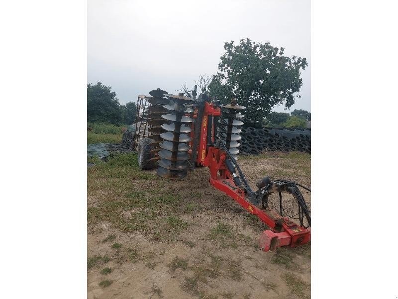 Scheibenegge του τύπου Gregoire-Besson 36 DISQUES, Gebrauchtmaschine σε PLUMELEC (Φωτογραφία 3)