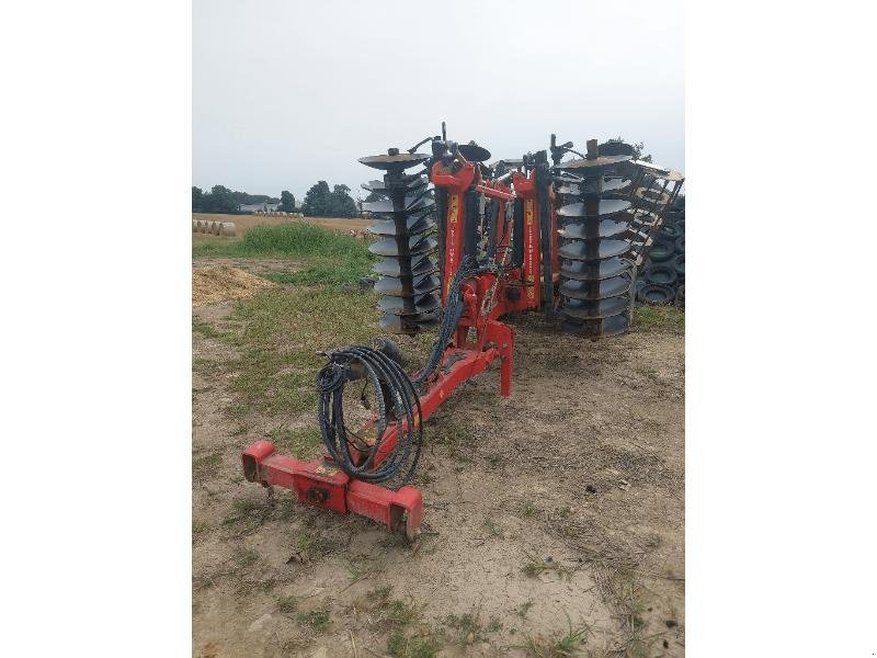 Scheibenegge του τύπου Gregoire-Besson 36 DISQUES, Gebrauchtmaschine σε PLUMELEC (Φωτογραφία 2)