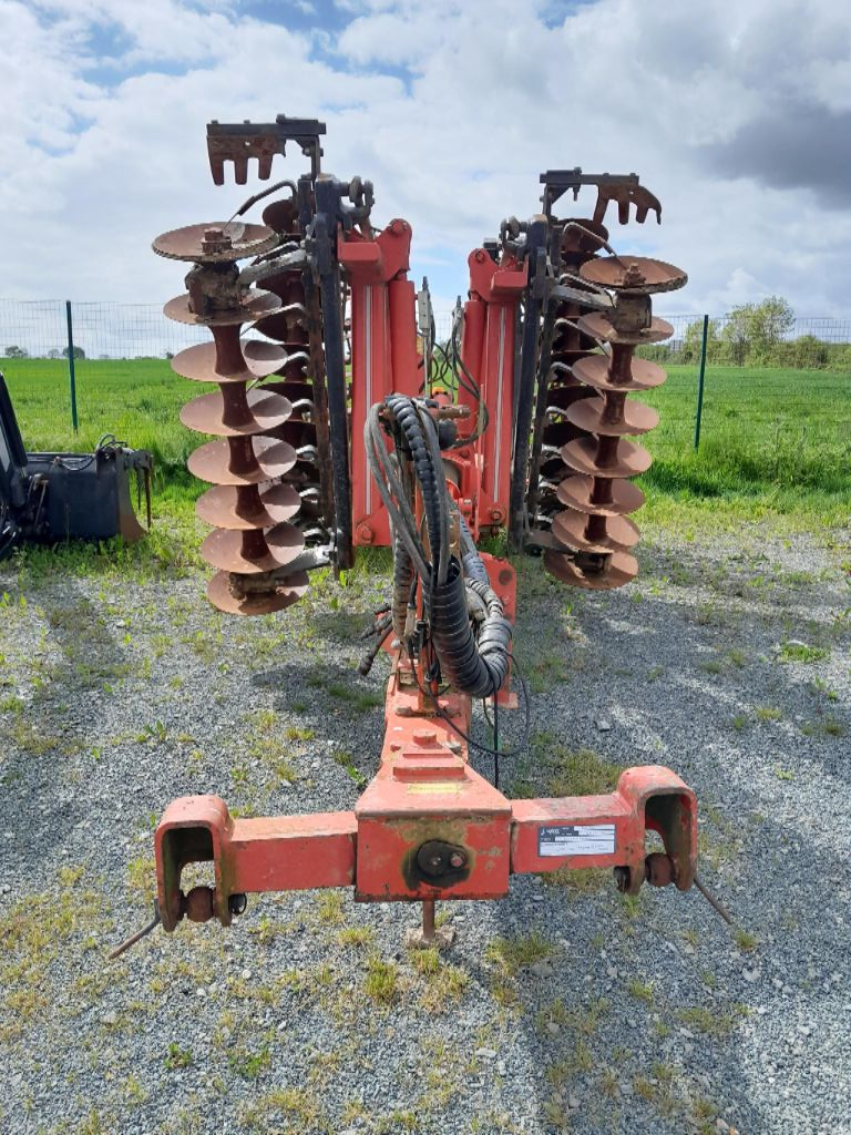 Scheibenegge des Typs Gregoire-Besson ACERO, Gebrauchtmaschine in BAZOGES EN PAREDS (Bild 6)