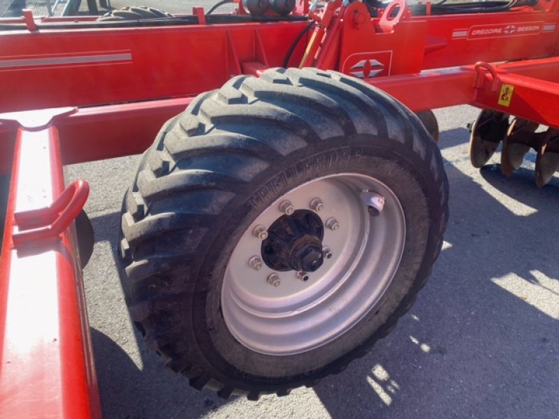 Scheibenegge Türe ait Gregoire 44 DISQUES, Gebrauchtmaschine içinde Wargnies Le Grand (resim 9)