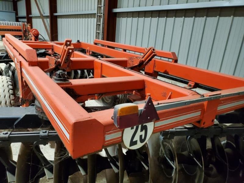 Scheibenegge des Typs Gregoire AVR32, Gebrauchtmaschine in BRAY en Val (Bild 5)