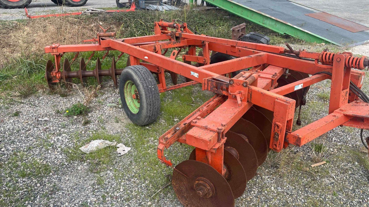 Scheibenegge typu Jean de Bru COVER CROP EN V 24 D, Gebrauchtmaschine v ST ELIX THEUX (Obrázek 1)