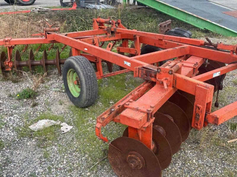 Scheibenegge van het type Jean de Bru COVER CROP EN V 24 D, Gebrauchtmaschine in ST ELIX THEUX (Foto 1)