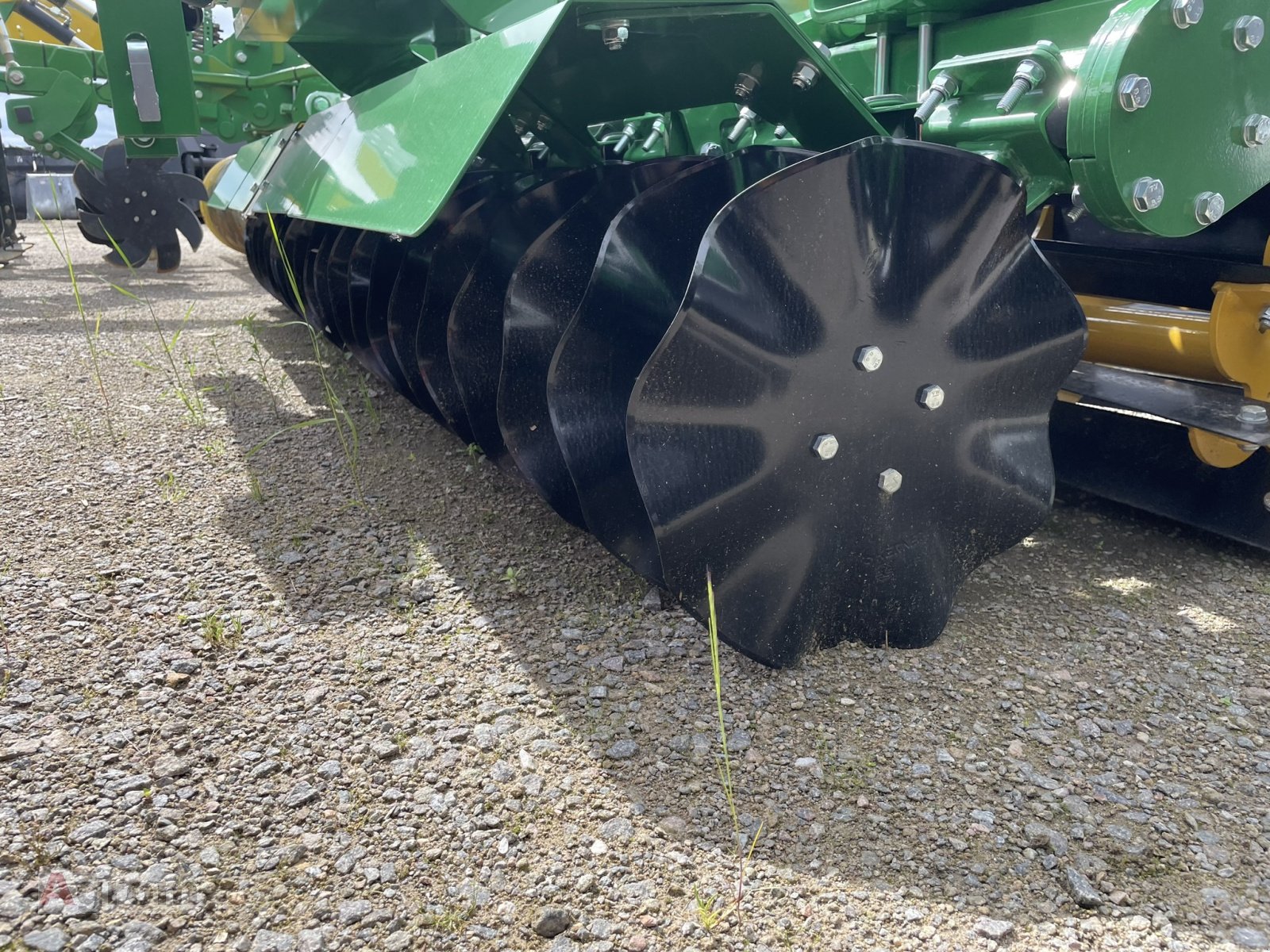 Scheibenegge des Typs Kerner X-Cut Solo 300, Neumaschine in Meißenheim-Kürzell (Bild 4)