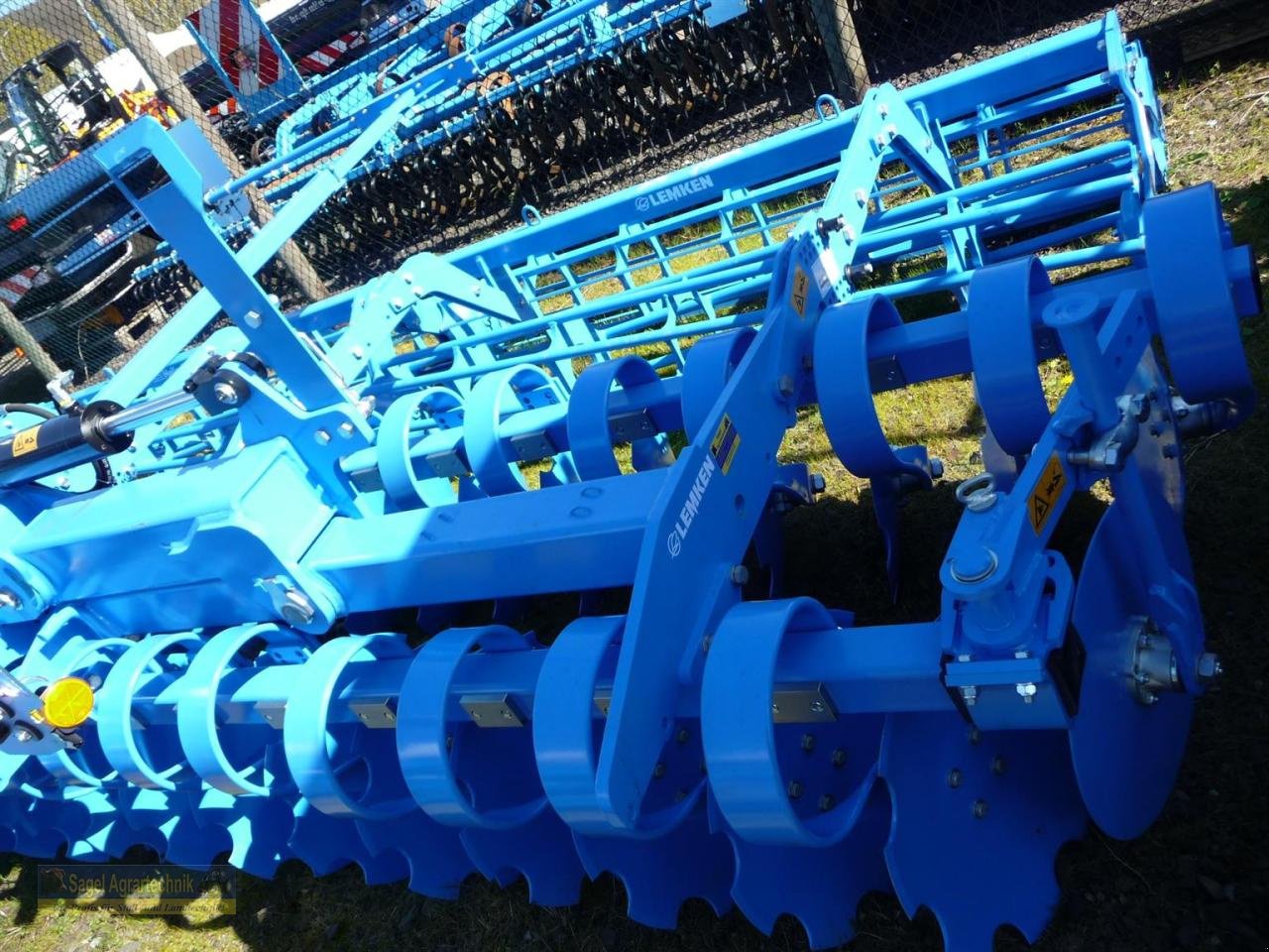 Scheibenegge des Typs Lemken Heliodor 9/500 K, Neumaschine in Rhaunen (Bild 3)