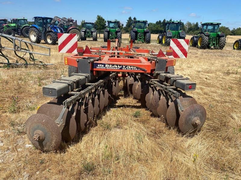 Scheibenegge Türe ait Razol 36 DISQUES, Gebrauchtmaschine içinde LE PONT CHRETIEN (resim 7)