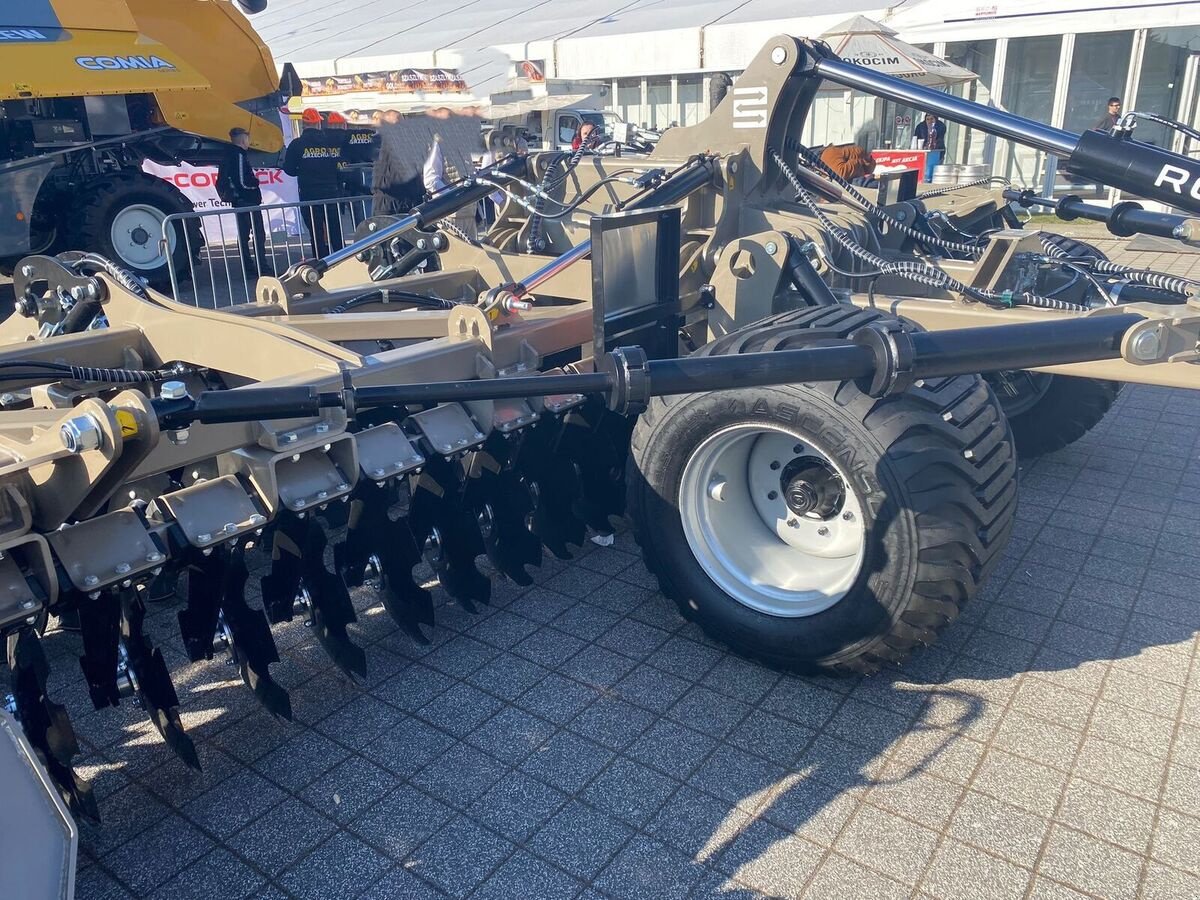 Scheibenegge des Typs Rolex Scheibenegge / disc harrow 8 m, Neumaschine in Michałowo (Bild 2)