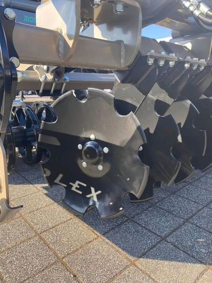 Scheibenegge des Typs Rolex Scheibenegge / disc harrow 8 m, Neumaschine in Michałowo (Bild 8)