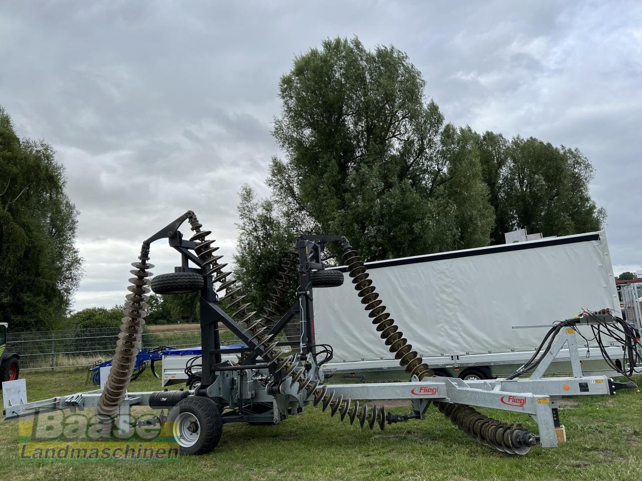 Scheibenegge типа Sonstige Fliegl KSE 680 Kettenscheibenegge, Vorführmaschine в Holthof (Фотография 1)