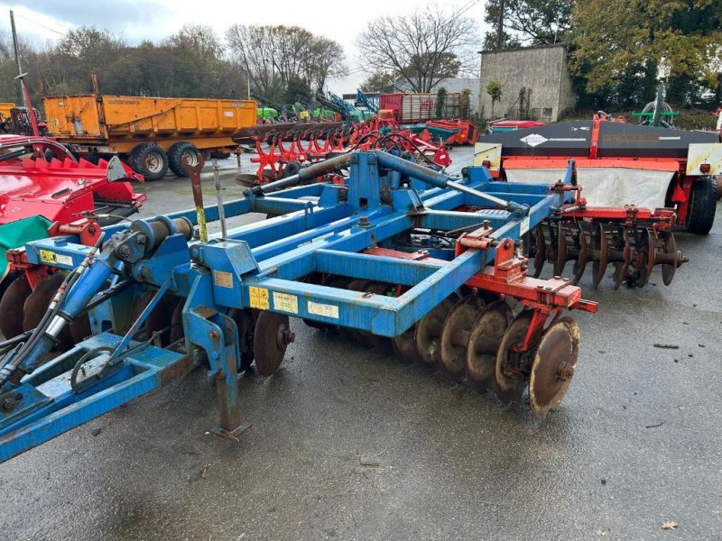 Scheibenegge van het type Souchu-Pinet FOXR 42, Gebrauchtmaschine in JOSSELIN (Foto 1)