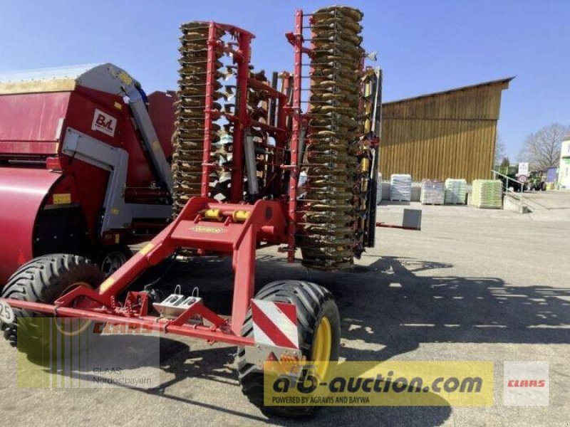 Scheibenegge του τύπου Väderstad CARRIER XT 525 - GEZOGEN, Vorführmaschine σε Altenstadt a.d. Waldnaab (Φωτογραφία 4)