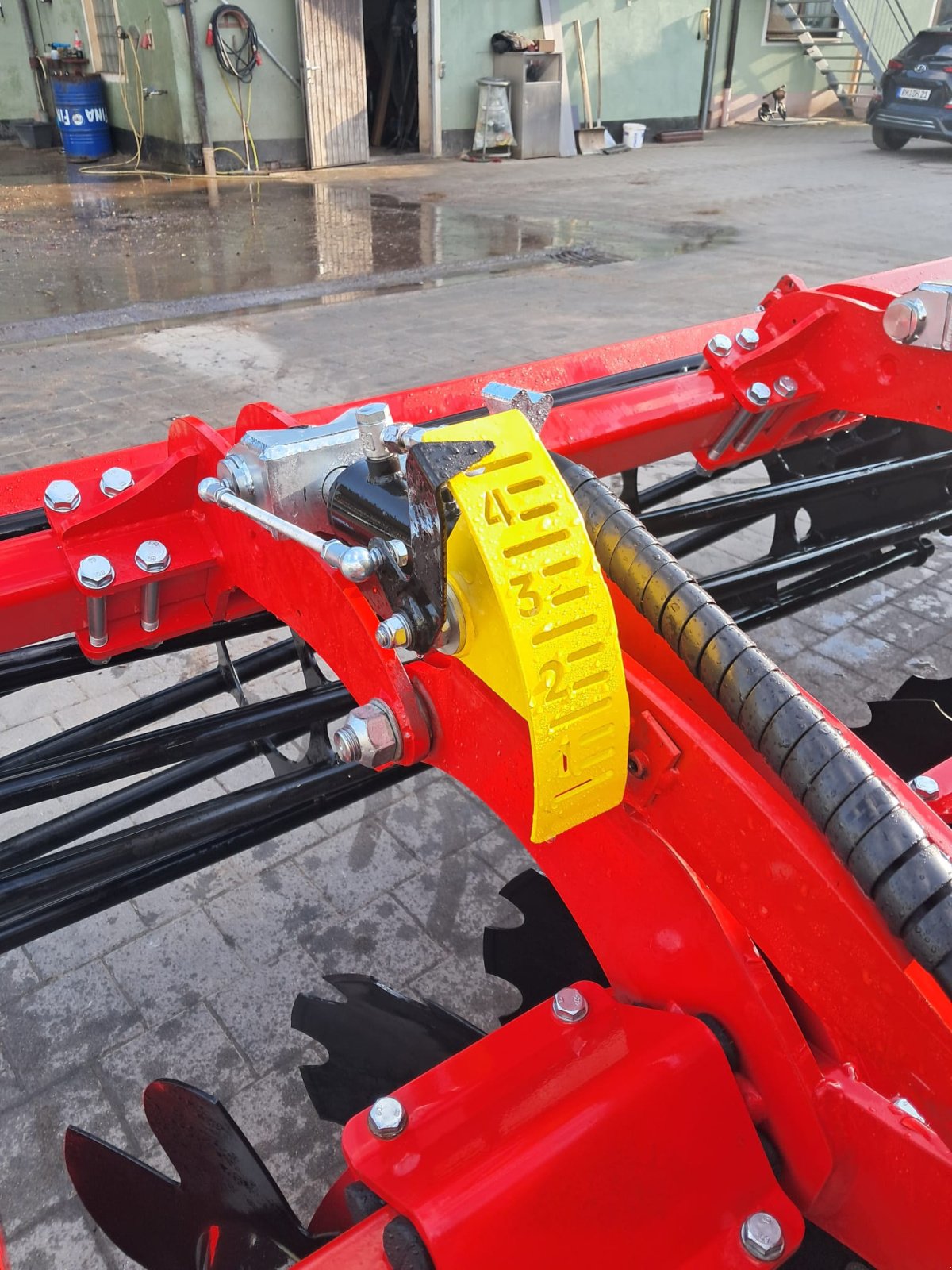 Scheibenegge of the type Ziegler Disc Master 4501, Neumaschine in Allersberg (Picture 3)