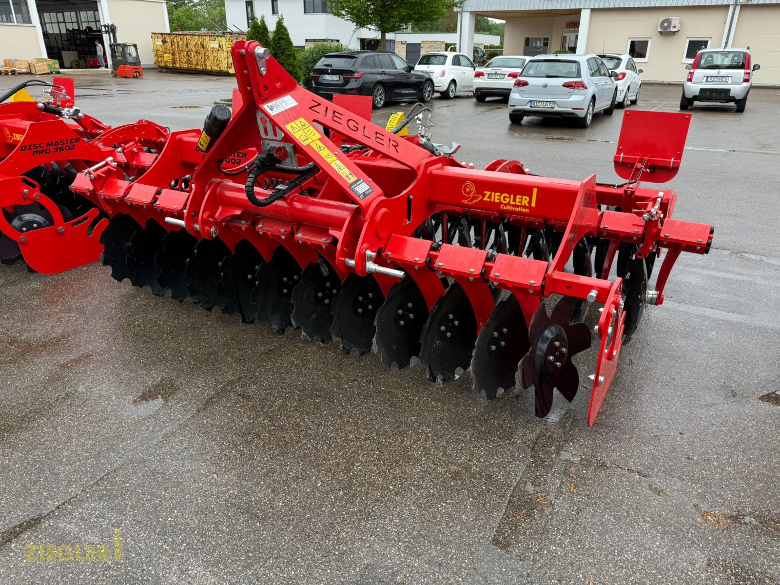 Scheibenegge des Typs Ziegler Disc Master Pro 3002, Neumaschine in Pöttmes (Bild 1)