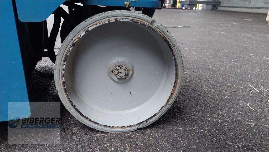 Scherenarbeitsbühne des Typs aichi X14EN, Gebrauchtmaschine in Schierling (Bild 7)