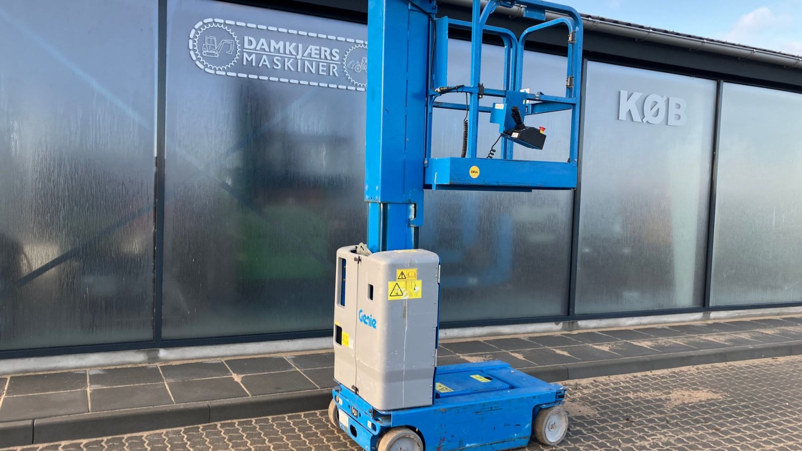 Scherenarbeitsbühne типа Genie GR12 Genie GR12, Gebrauchtmaschine в Horsens (Фотография 1)