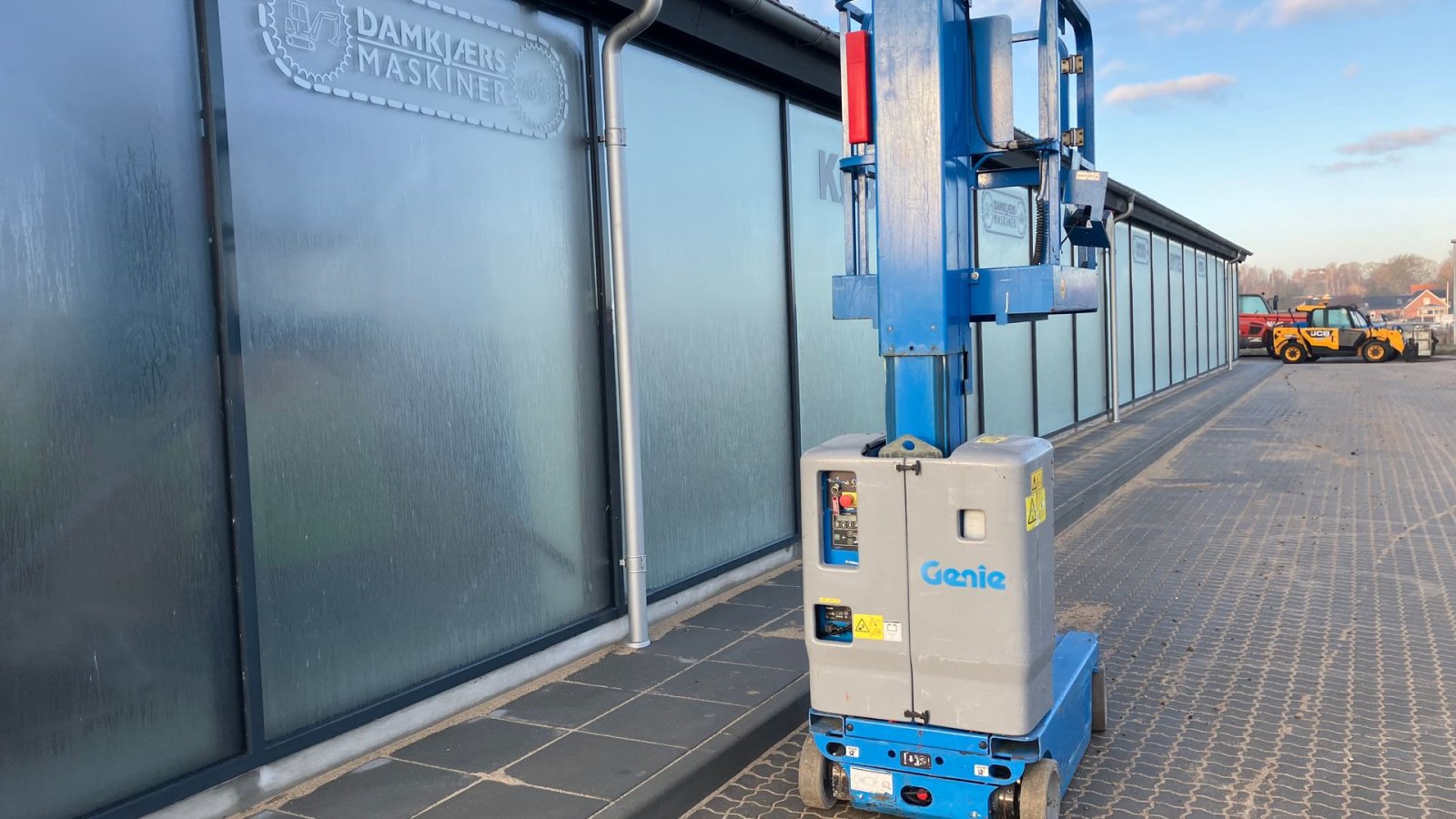 Scherenarbeitsbühne типа Genie GR12 Genie GR12, Gebrauchtmaschine в Horsens (Фотография 3)