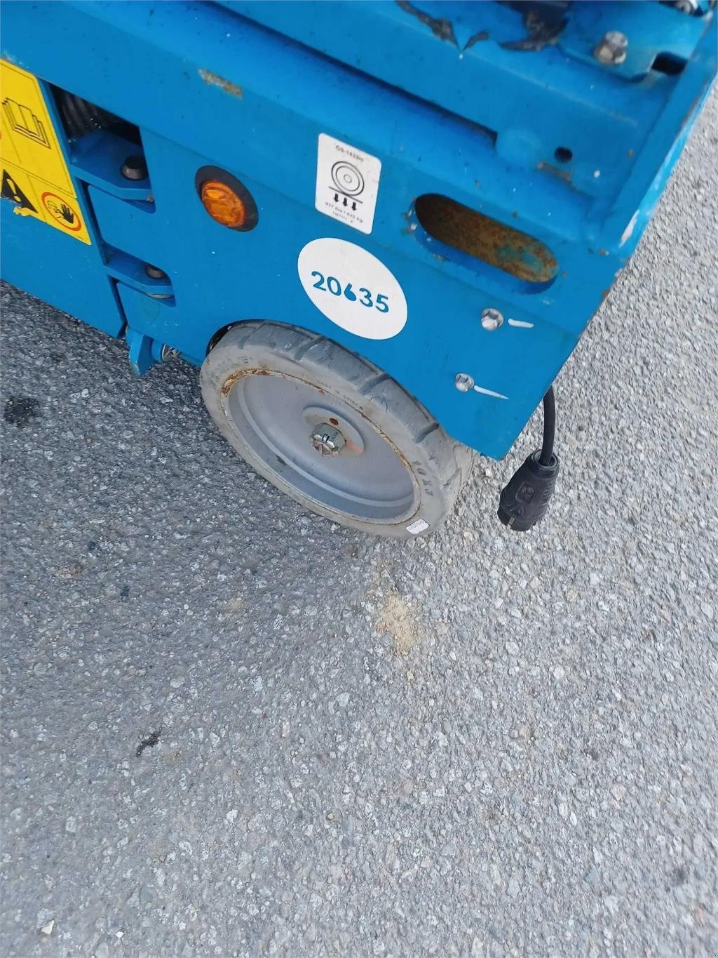 Scherenarbeitsbühne типа Genie GS 1432m, Gebrauchtmaschine в Schierling (Фотография 7)