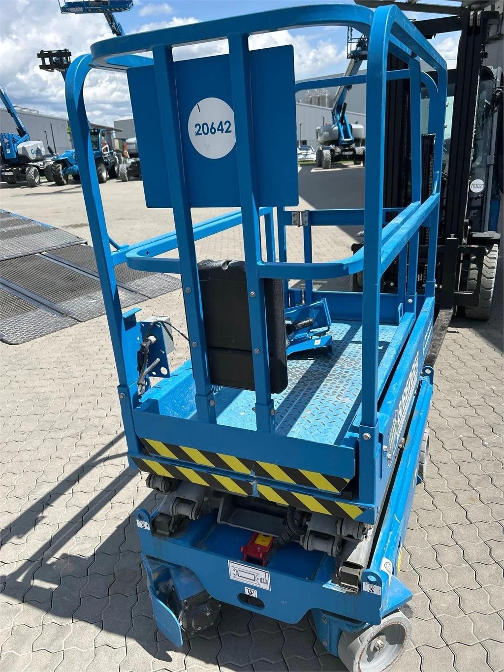 Scherenarbeitsbühne vrste Genie GS 1432m, Gebrauchtmaschine v Schierling (Slika 4)