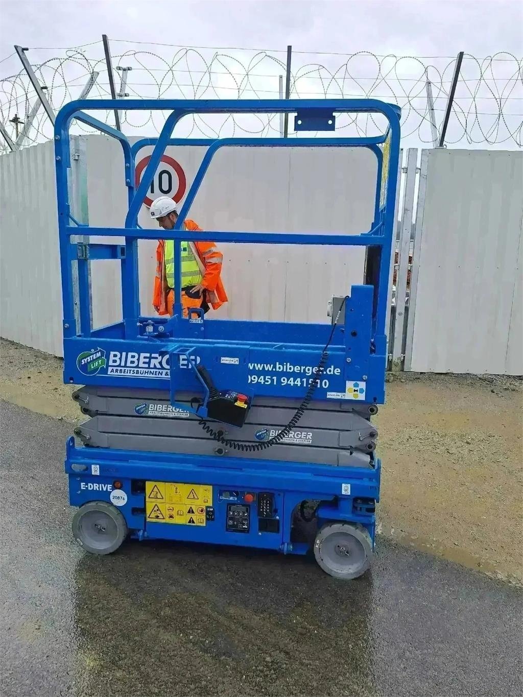 Scherenarbeitsbühne tipa Genie GS 1932m, Gebrauchtmaschine u Schierling (Slika 4)