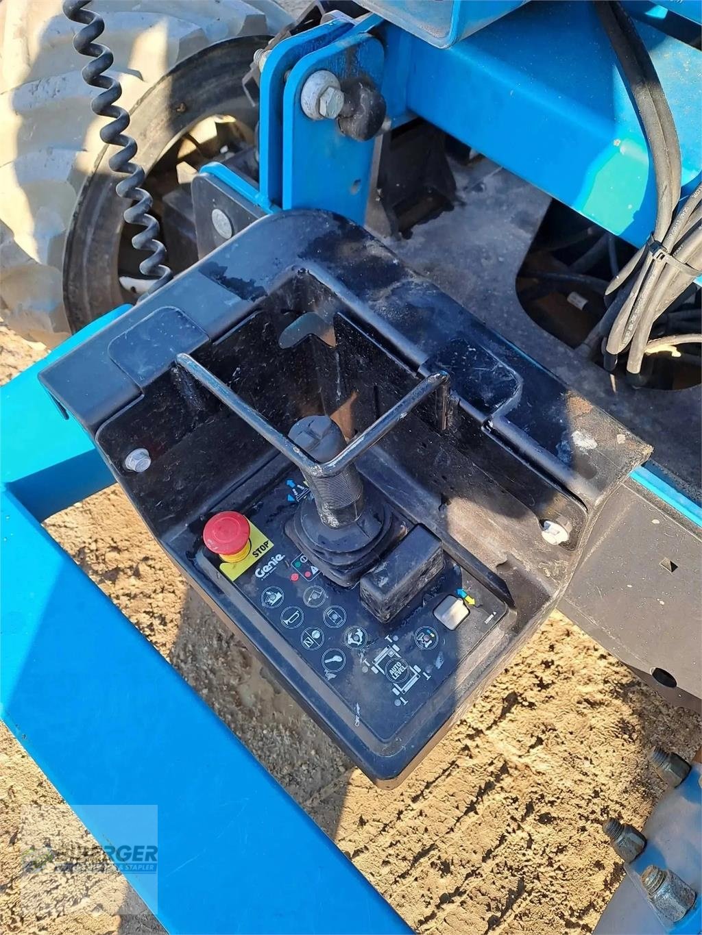 Scherenarbeitsbühne типа Genie GS 2669 RT, Gebrauchtmaschine в Schierling (Фотография 4)