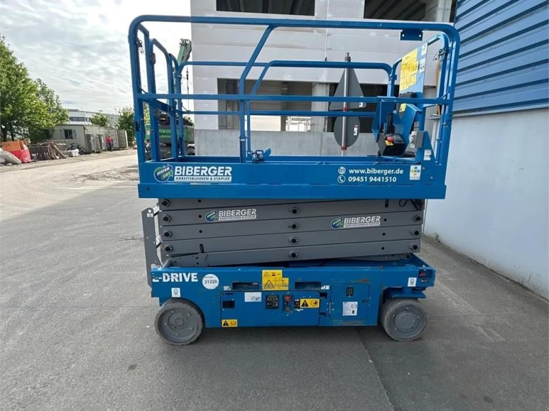 Scherenarbeitsbühne du type Genie GS 3246 E-Drive, Gebrauchtmaschine en Schierling (Photo 1)