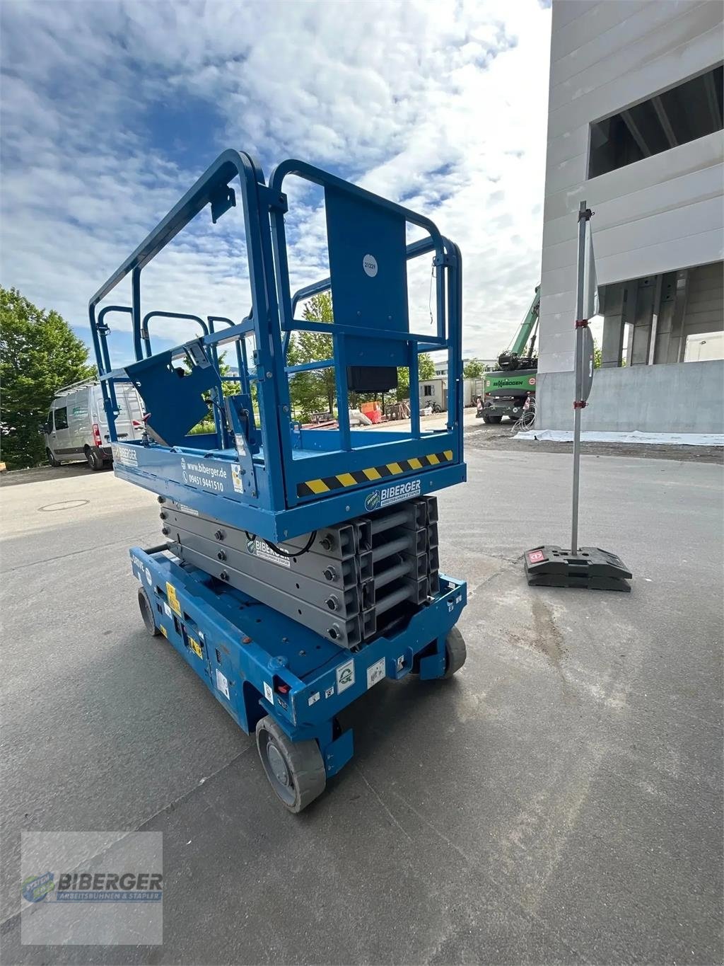 Scherenarbeitsbühne от тип Genie GS 3246 E-Drive, Gebrauchtmaschine в Schierling (Снимка 3)