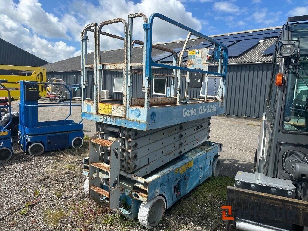 Scherenarbeitsbühne του τύπου Genie GS 3246, Gebrauchtmaschine σε Rødovre (Φωτογραφία 3)