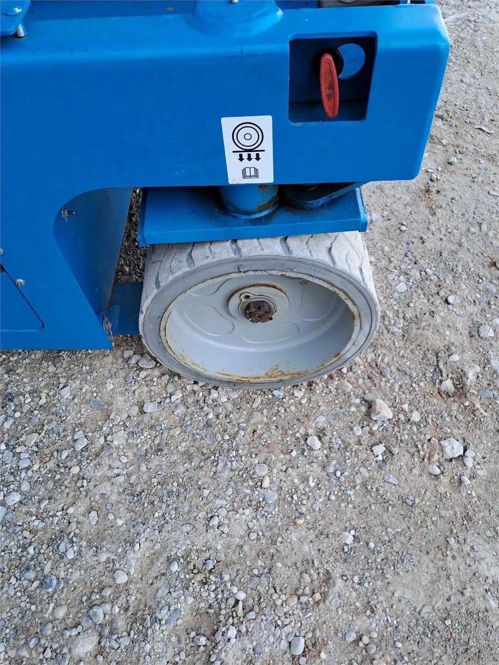 Scherenarbeitsbühne типа Genie GS 4047, Gebrauchtmaschine в Schierling (Фотография 5)