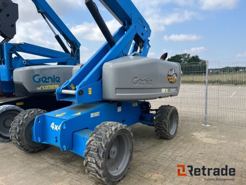 Scherenarbeitsbühne типа Genie S- 60 HC, Gebrauchtmaschine в Rødovre (Фотография 1)