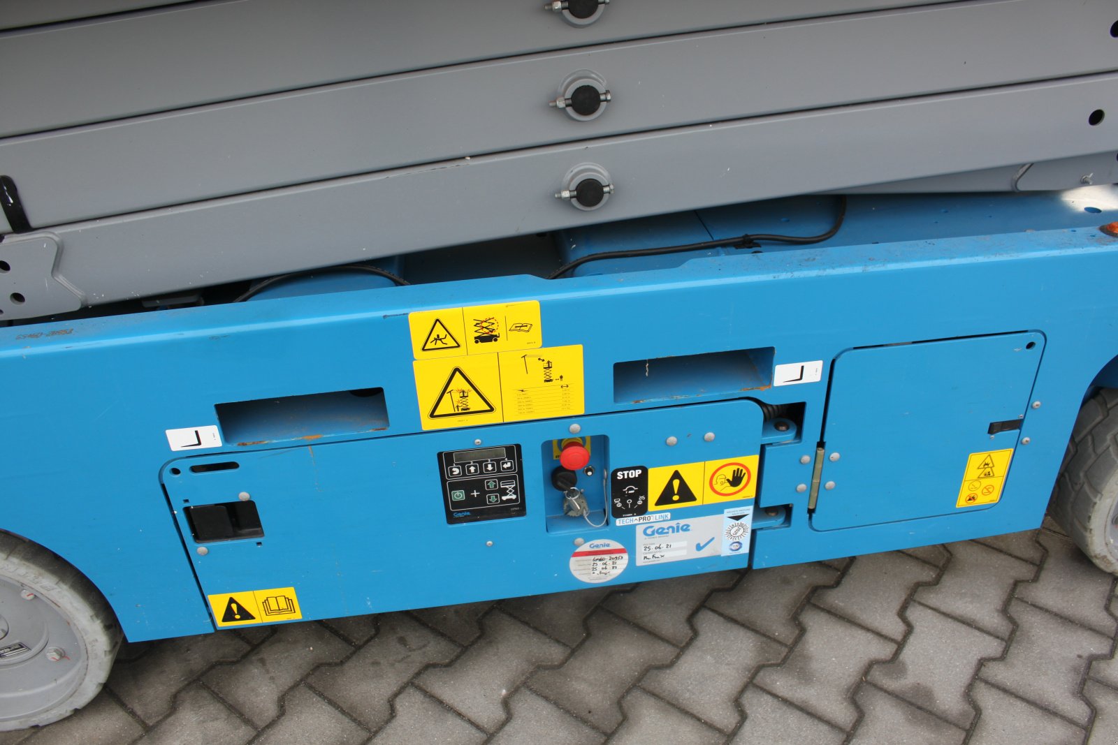 Scherenarbeitsbühne типа Genie Scherenbühne, Gebrauchtmaschine в Nittenau (Фотография 4)