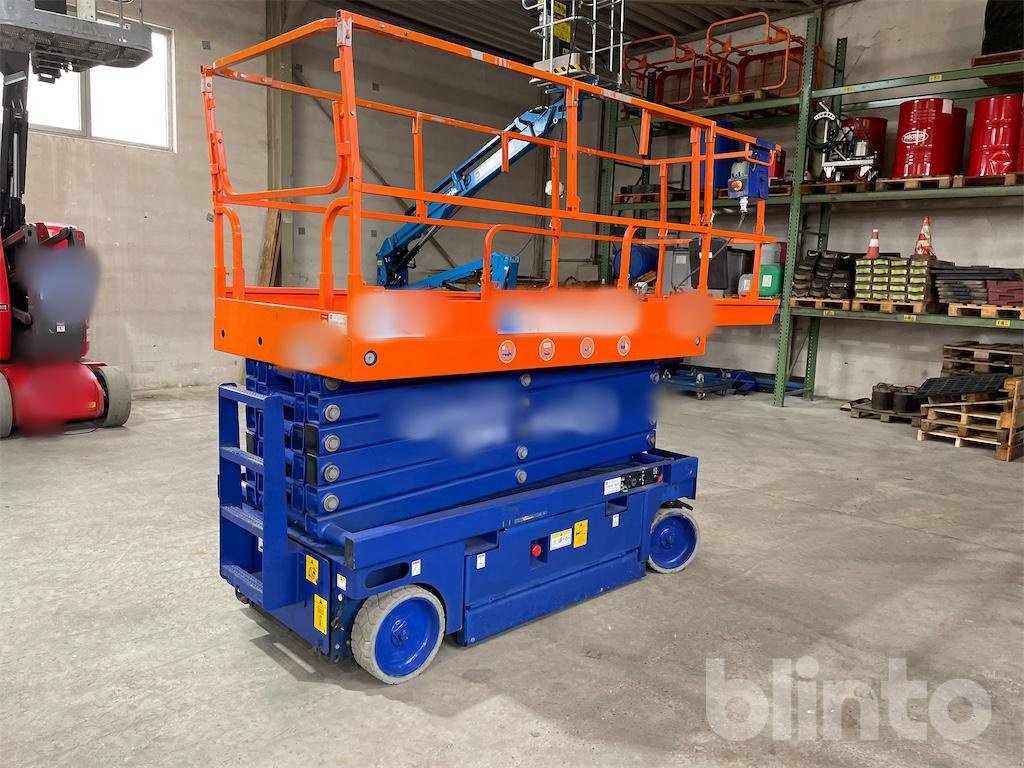 Scherenarbeitsbühne del tipo Haulotte Compact 14, Gebrauchtmaschine In Düsseldorf (Immagine 1)