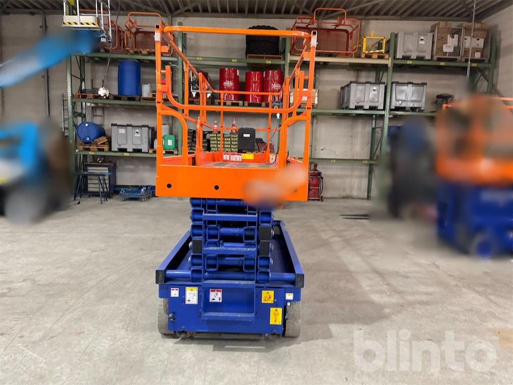 Scherenarbeitsbühne del tipo Haulotte Compact 14, Gebrauchtmaschine In Düsseldorf (Immagine 6)