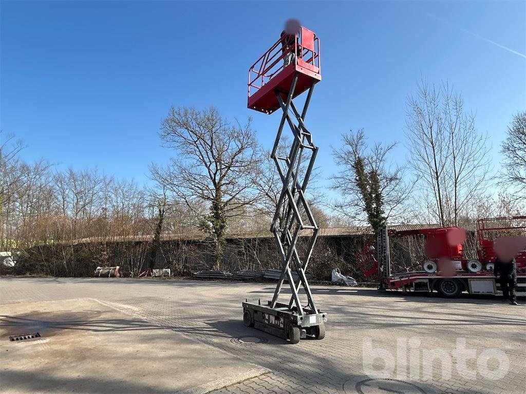 Scherenarbeitsbühne typu Haulotte Compact 8, Gebrauchtmaschine v Düsseldorf (Obrázek 3)