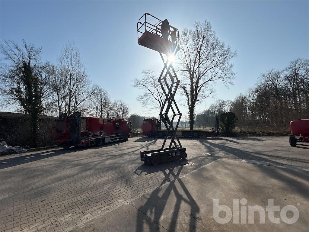 Scherenarbeitsbühne typu Haulotte Compact 8, Gebrauchtmaschine v Düsseldorf (Obrázek 8)