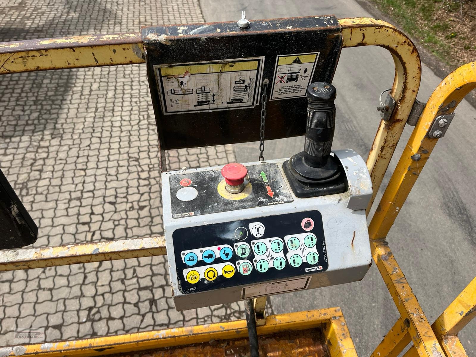 Scherenarbeitsbühne типа Haulotte H 15 SX, Gebrauchtmaschine в Deutsch - Goritz (Фотография 7)