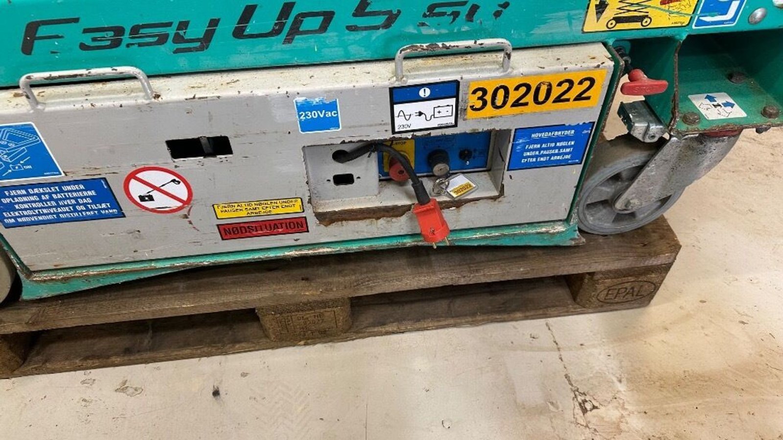 Scherenarbeitsbühne типа Iteco Easy up15, Gebrauchtmaschine в Rødovre (Фотография 3)