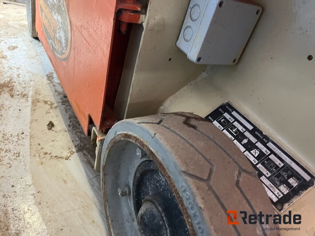 Scherenarbeitsbühne typu JLG 1230 ES Mast, Gebrauchtmaschine v Rødovre (Obrázek 3)