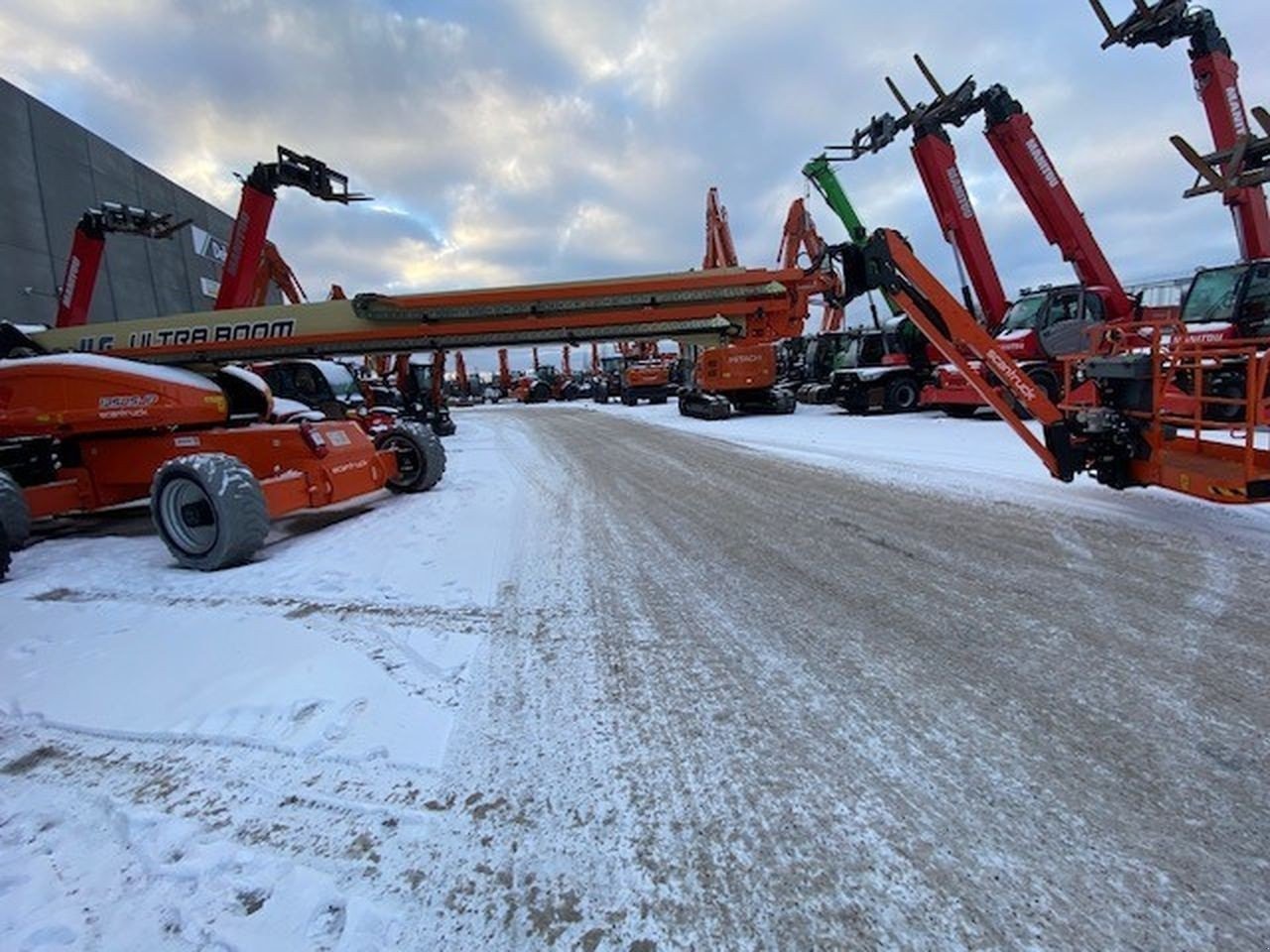 Scherenarbeitsbühne типа JLG 1350SJP, Gebrauchtmaschine в Skive (Фотография 10)