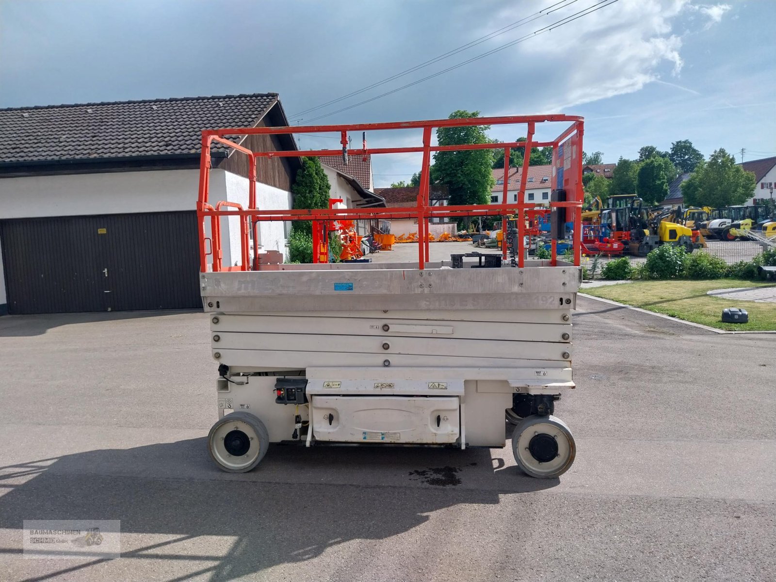 Scherenarbeitsbühne типа JLG 3246 ES, Gebrauchtmaschine в Stetten (Фотография 1)