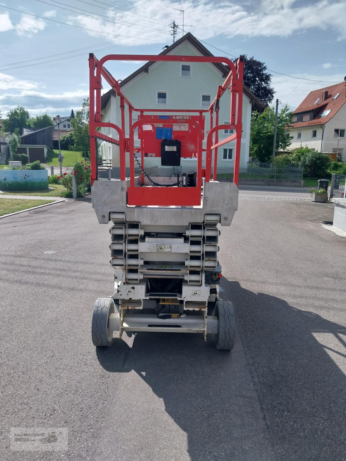 Scherenarbeitsbühne типа JLG 3246 ES, Gebrauchtmaschine в Stetten (Фотография 2)