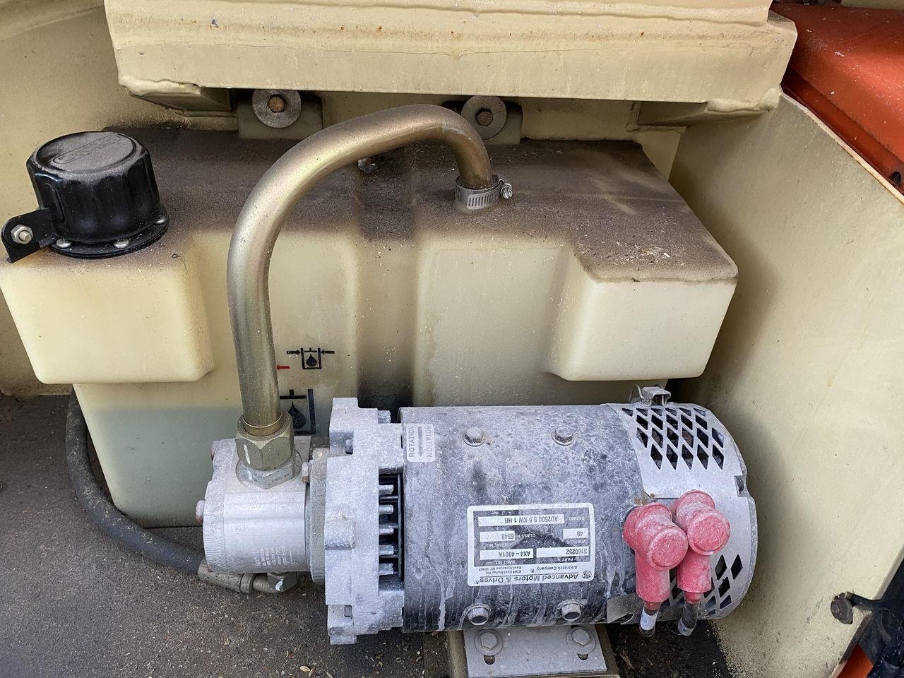 Scherenarbeitsbühne des Typs JLG 4069, Gebrauchtmaschine in Skive (Bild 9)