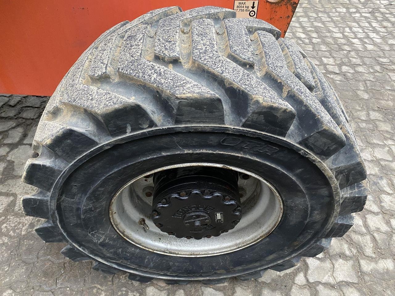 Scherenarbeitsbühne des Typs JLG 800AJ, Gebrauchtmaschine in Skive (Bild 7)