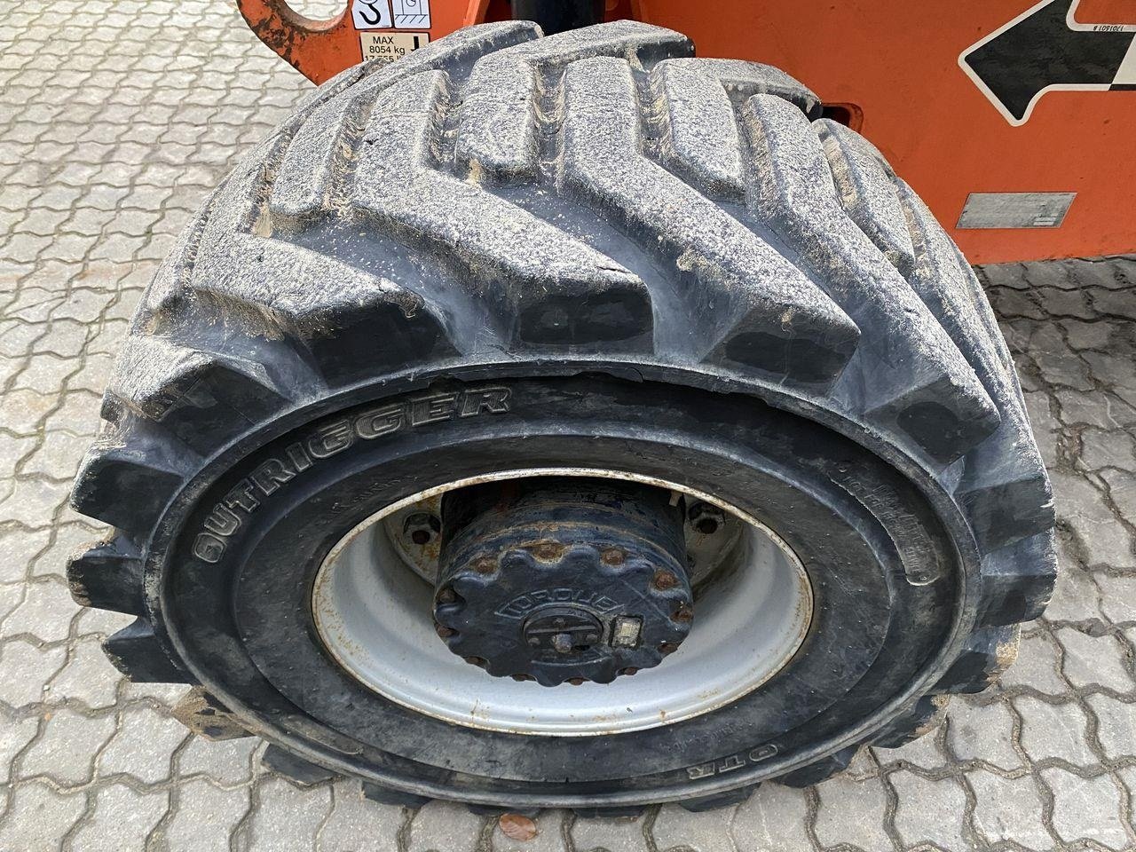 Scherenarbeitsbühne des Typs JLG 800AJ, Gebrauchtmaschine in Skive (Bild 8)