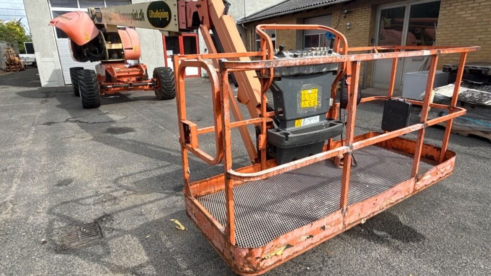 Scherenarbeitsbühne типа JLG 860SJ, Gebrauchtmaschine в Rødovre (Фотография 4)