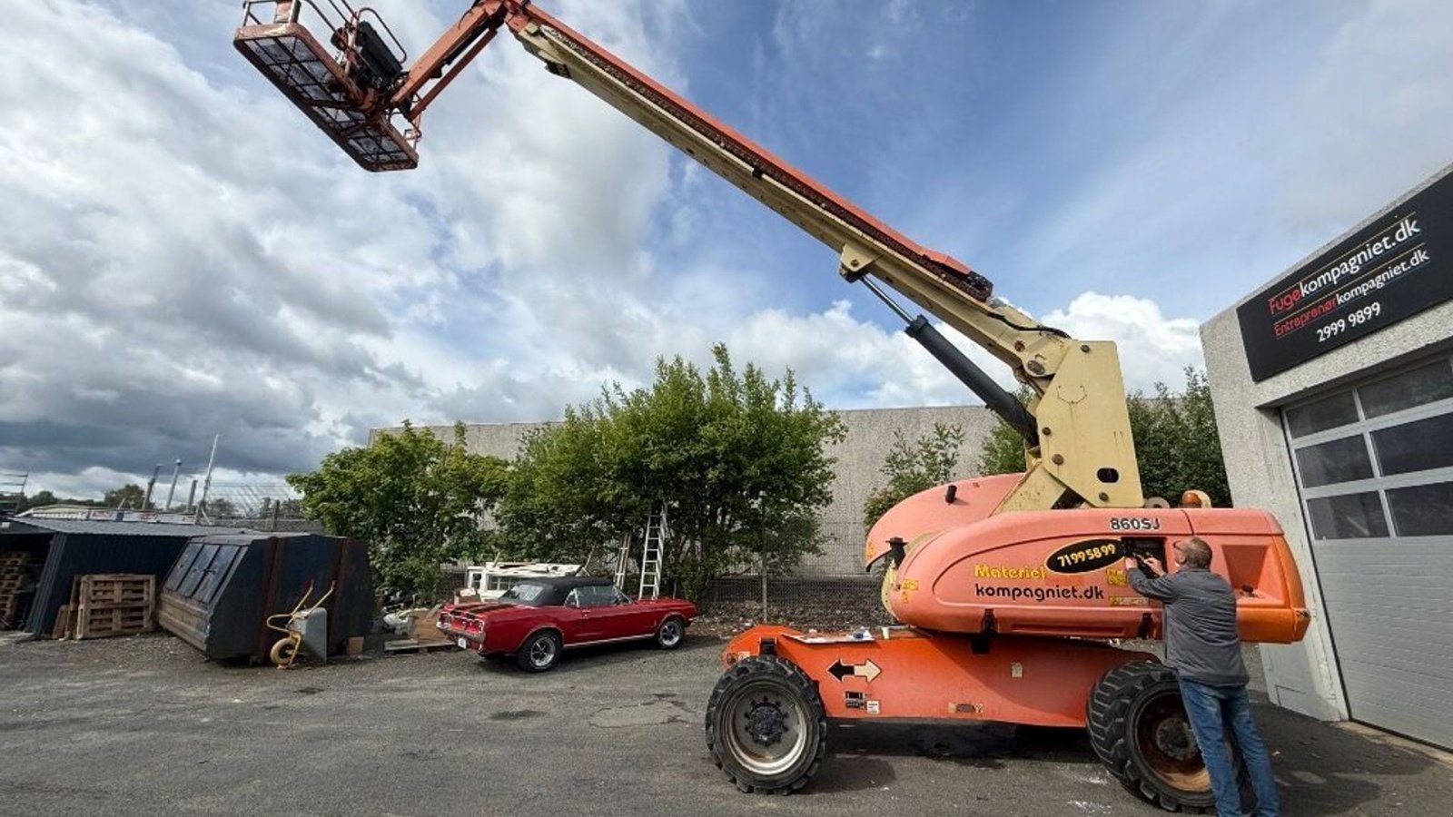 Scherenarbeitsbühne типа JLG 860SJ, Gebrauchtmaschine в Rødovre (Фотография 2)