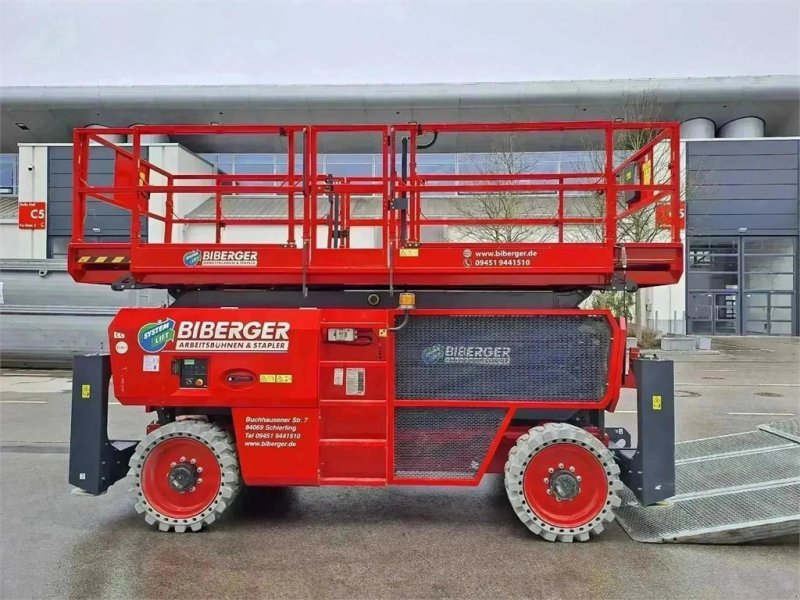 Scherenarbeitsbühne van het type Magni ES1823RT, Gebrauchtmaschine in Schierling (Foto 1)